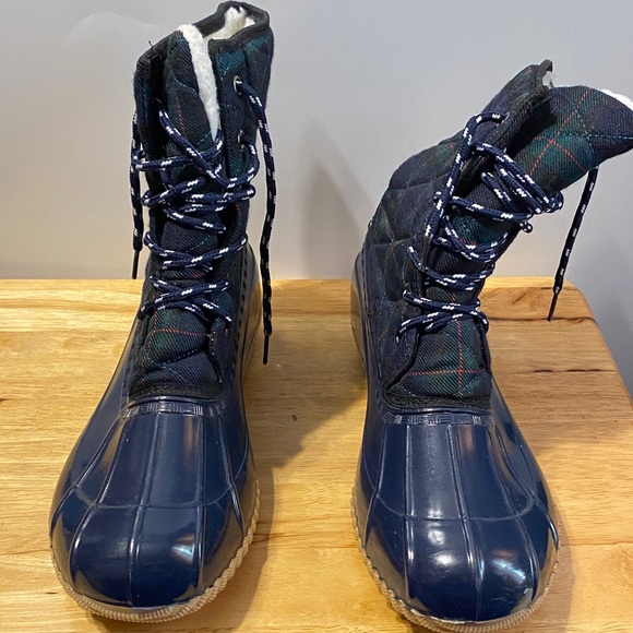 Plaid Duck Boots with Faux Fur Lining - Picture 2 of 6